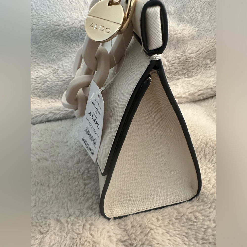 ALDO ERERRABAENN Beige Cream Crossbody bag with Top Handle & Acrylic Link Chain - Picture 10 of 12